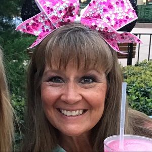 Meet your Posher, Helen